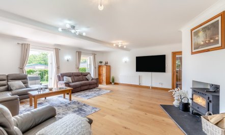 3 Bed in Godshill 1