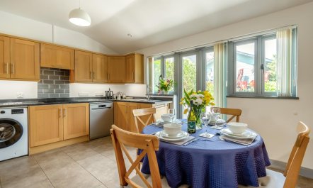 2 Bed in Dwrbach 2