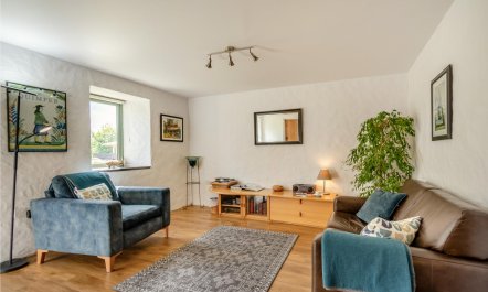 2 Bed in Dwrbach 3