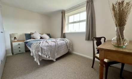 2 Bed in Church Knowle 4