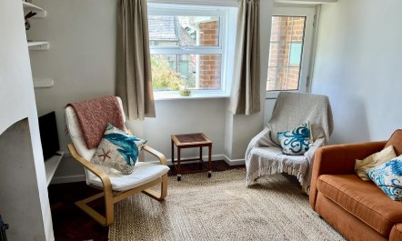 2 Bed in Church Knowle 8