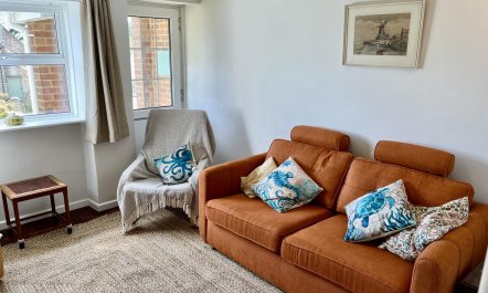 2 Bed in Church Knowle 9