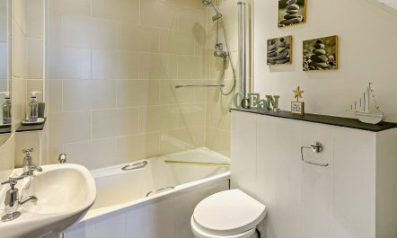 2 Bed in Polruan 5