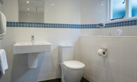 4 Bed in Windermere 9