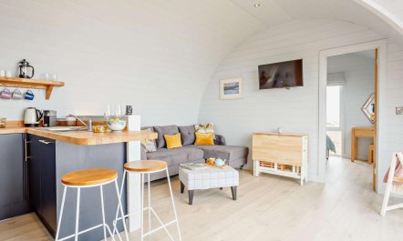 2 Bed in Tain 6