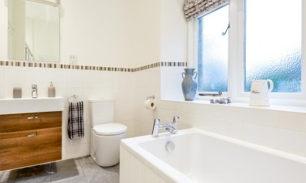 2 Bed in Windermere 5