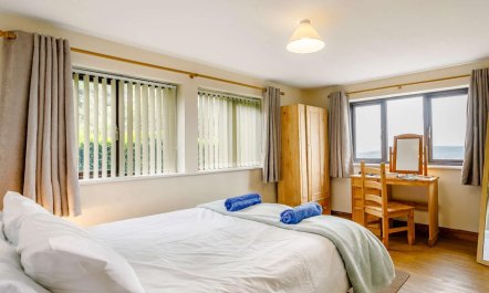 3 Bed in Todmorden 7