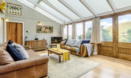 3 Bed in Buxton 3