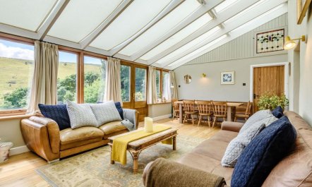 3 Bed in Buxton 2