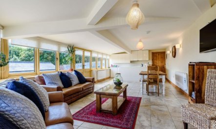 3 Bed in Buxton 1