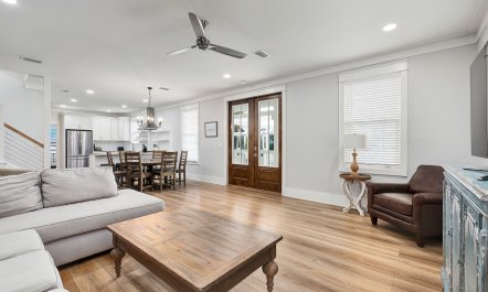 Emerald Shores Escape 1