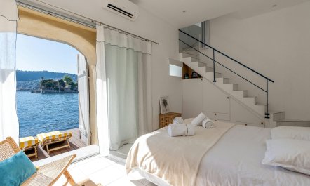 Waterfront Charm 6