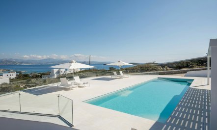 Coastal Villa Gaze
