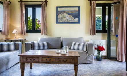 Coastal Villa Breeze 1