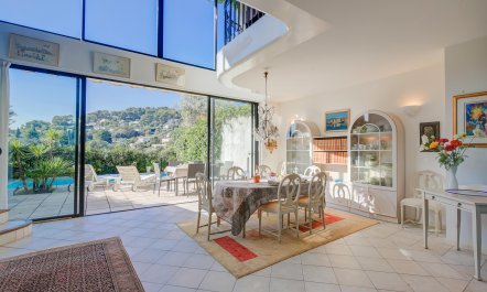 Mougins Mornings 9