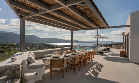 Paros Glory