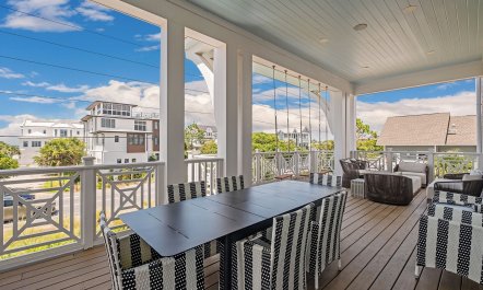 The Coastal Flair 7