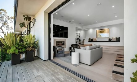 Stylish Peaktop Haven 6
