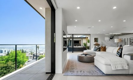 Stylish Peaktop Haven