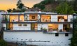 Stylish Peaktop Haven 0