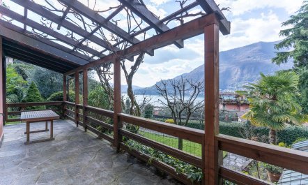 Como Crescent 2