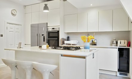 Charming London 7