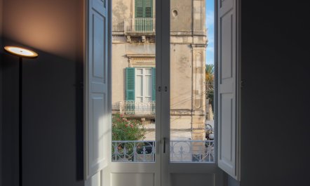 Apollo View 4