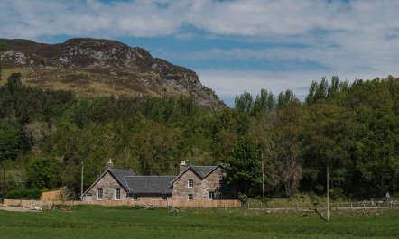 Loch House Glory 1