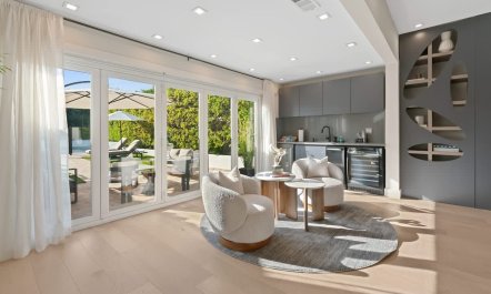 Cresent Palms 9