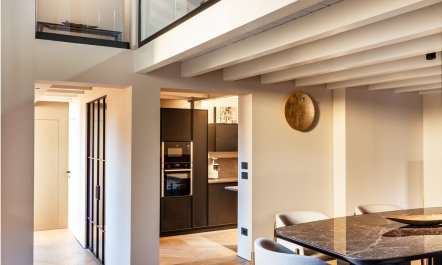 Penthouse Living 7