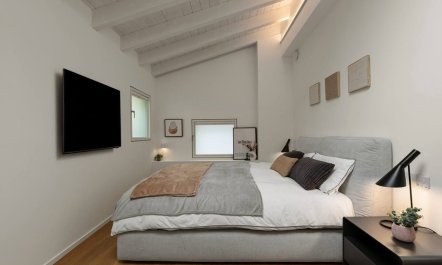 Como Seclusion 4