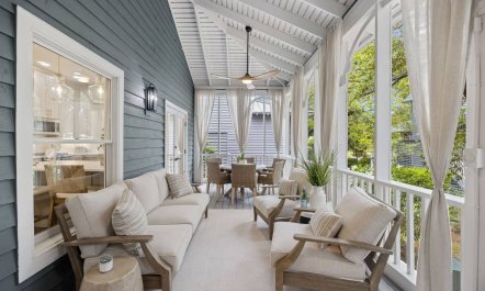 Maritime Charm 1
