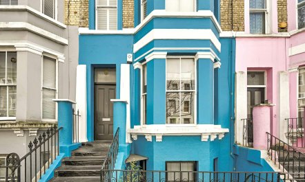 Cheerful Terrace House
