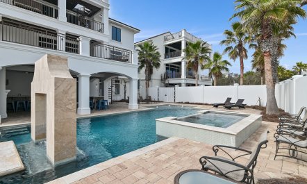 Aqua Shore Living 4