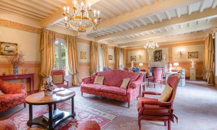 Elegant Italian Escape 9