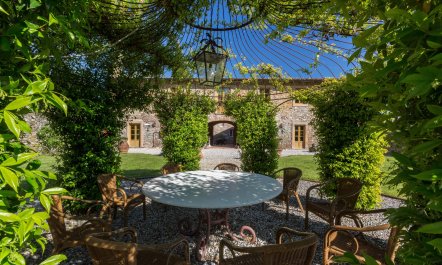 Elegant Italian Escape 6