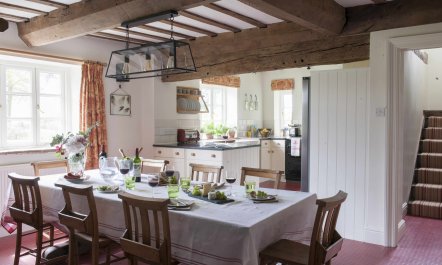 Country Retreat Abode 6