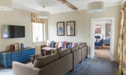 Country Retreat Abode 4
