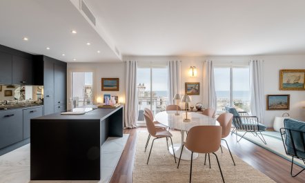 The Riviera Balcony 5