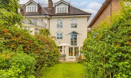 The Hampstead Heights 1