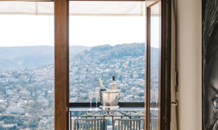 The Proven&ccedil;al Charm 5