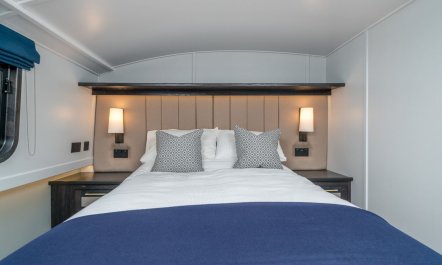 The London Mooring 9
