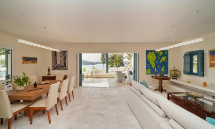 Mediterranean Edge 6
