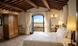 Tuscan Stone Corner 1