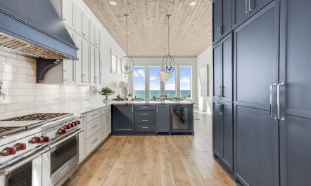 Emerald Acre 8