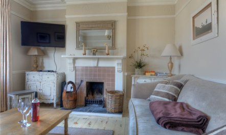 The Edwardian 6