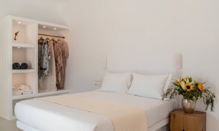 Santorini Sun 5