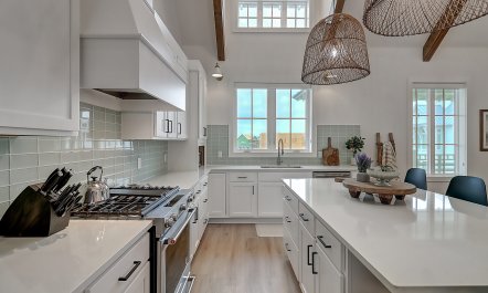 Waterside Getaway 5