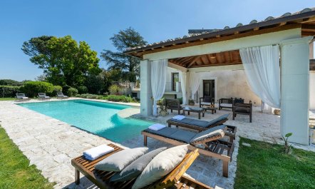 Graceful Villa