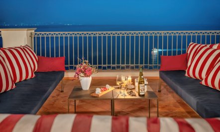 Golden Cliff Overlook 3